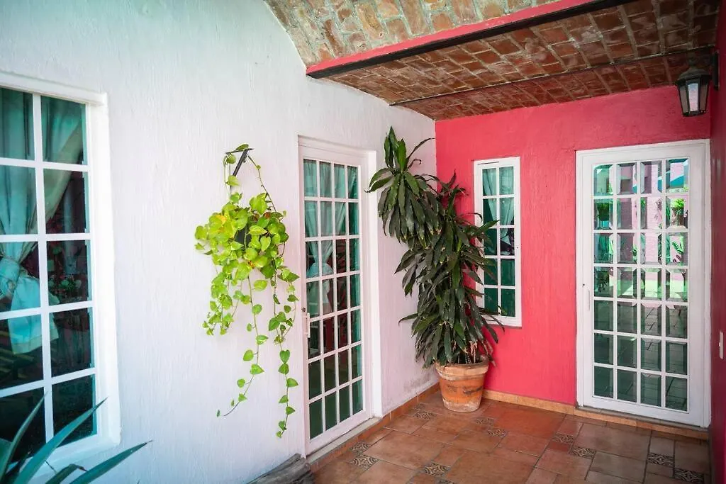 Casa Flamingos En El Centro De Tlaquepaque Villa Guadalajara Nyaraló